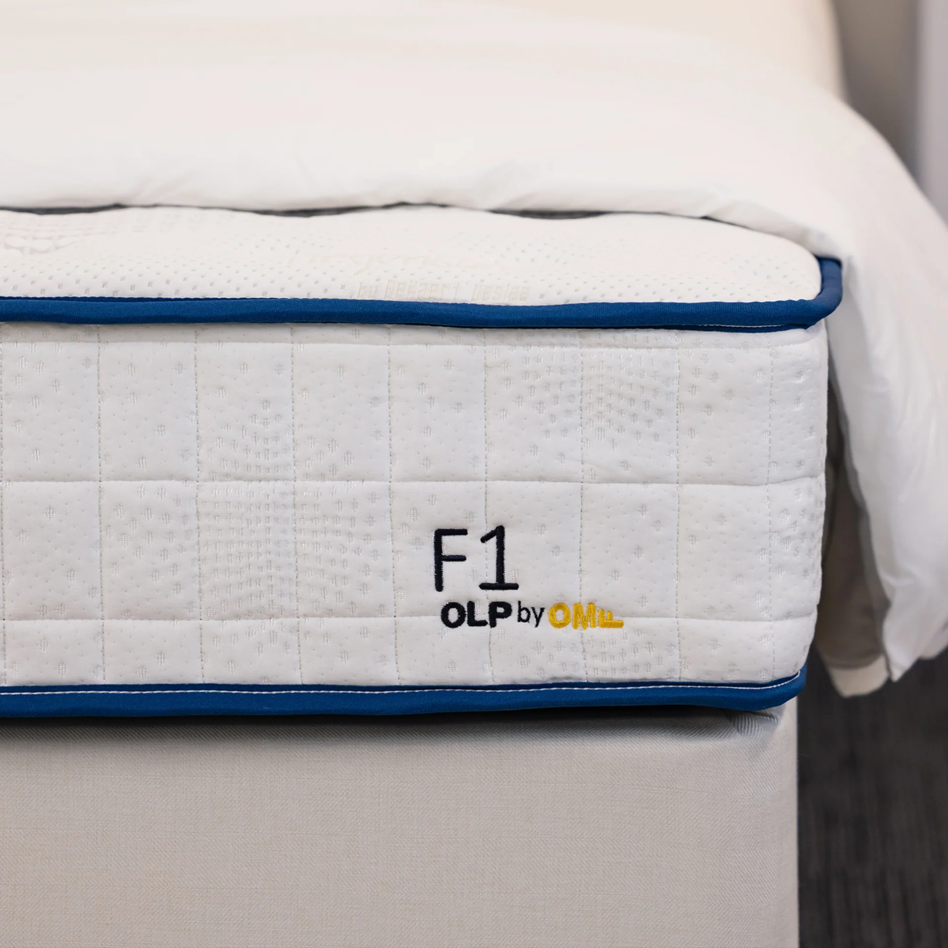 F1 Mattress Queen - Image 5