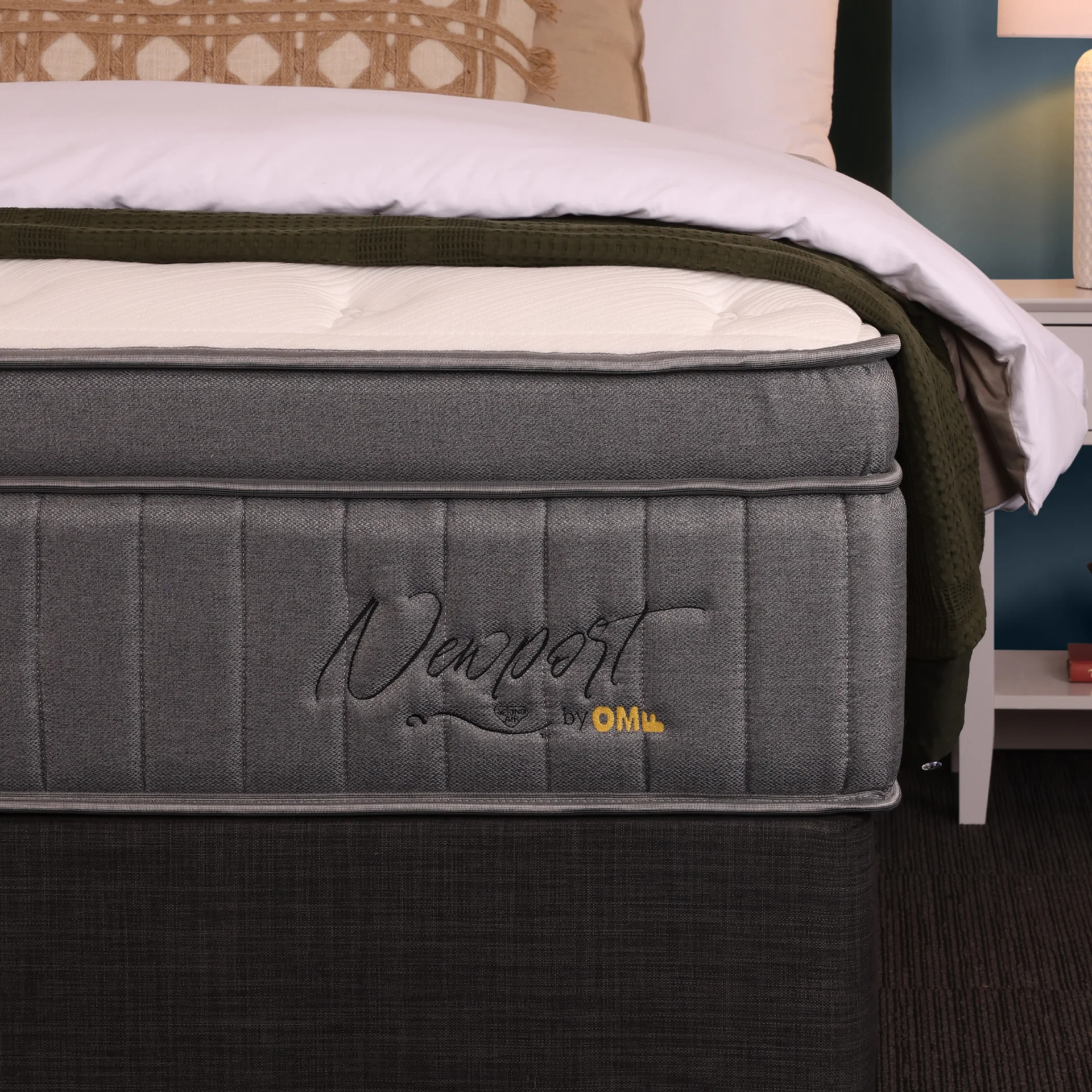 Newport Plush Queen Mattress - Image 4