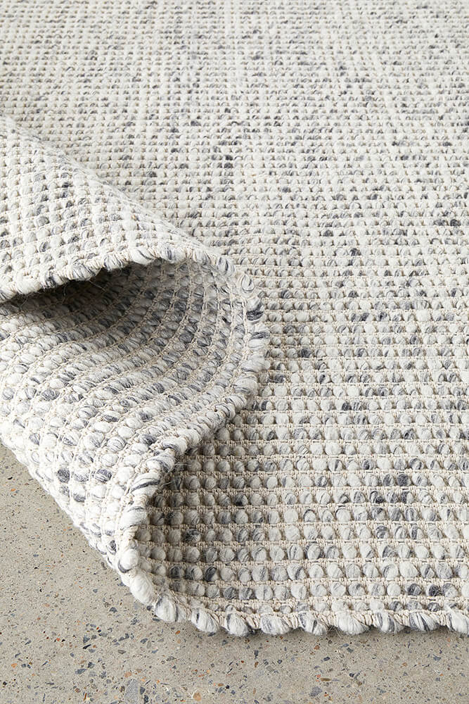 Skandinavian Rug - Grey - Image 3